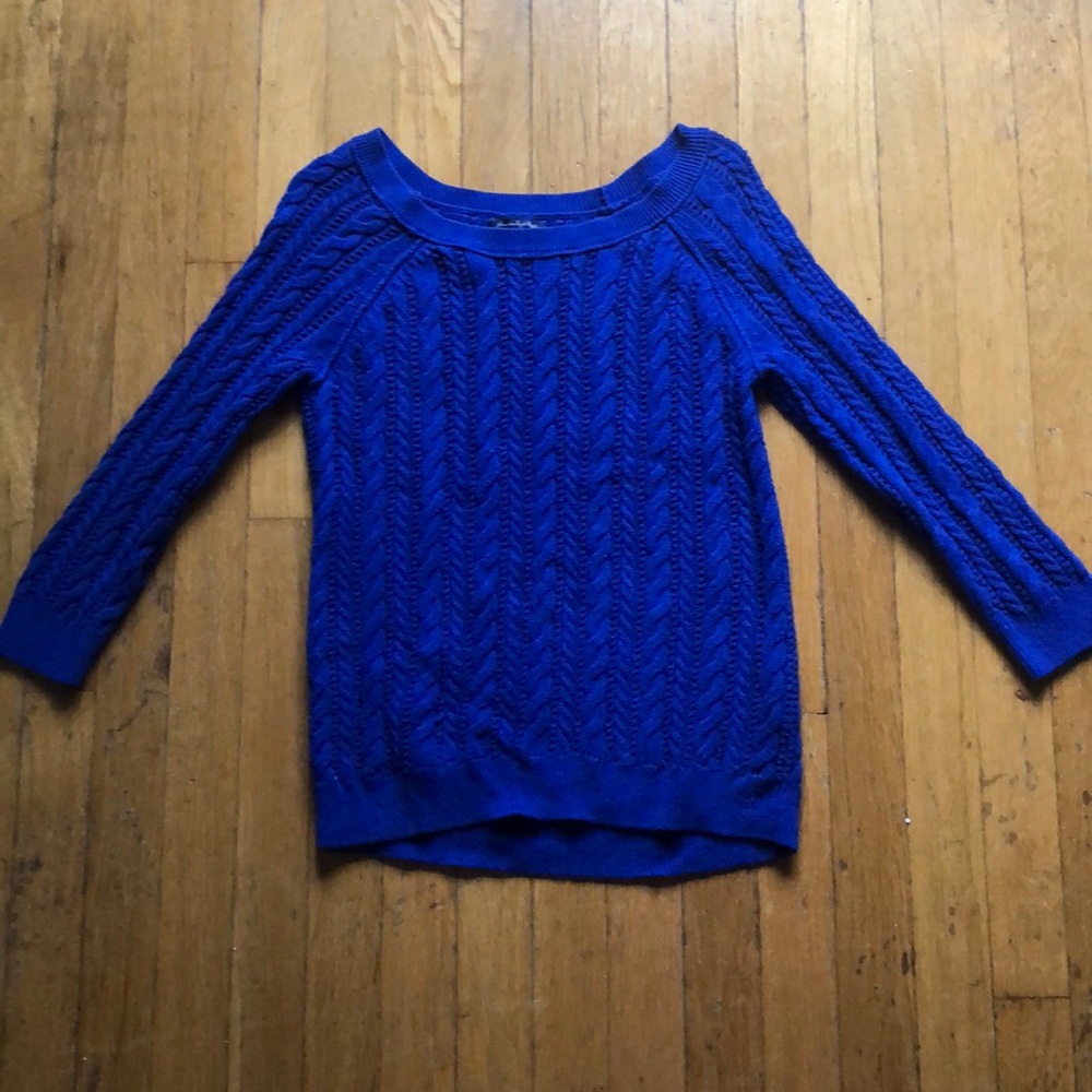 AEO sweater